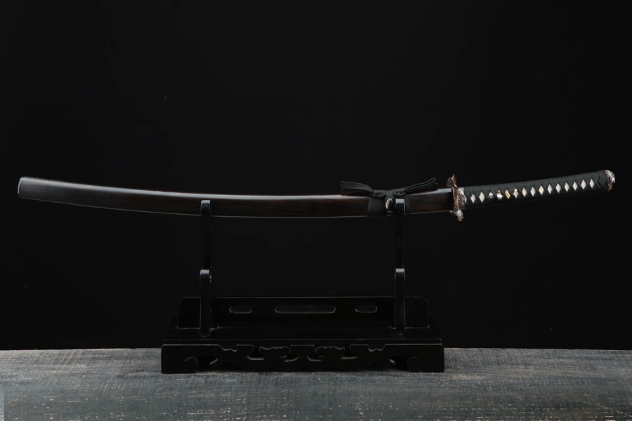 三色铜“青龙刀盘”武士刀（黑檀