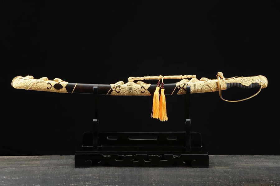 三色铜“青龙刀盘”武士刀（黑檀