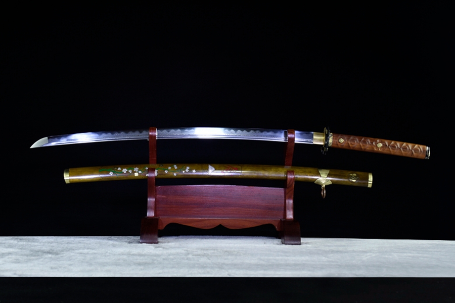 三色铜“青龙刀盘”武士刀（黑檀
