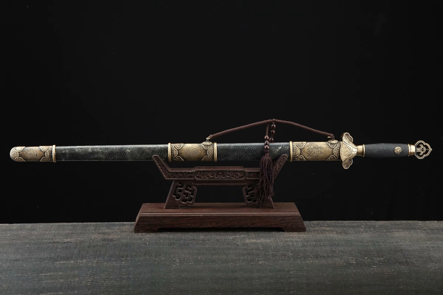 三色铜“青龙刀盘”武士刀（黑檀