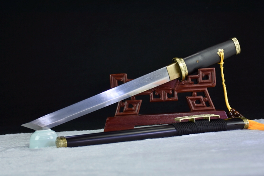 三色铜“青龙刀盘”武士刀（黑檀