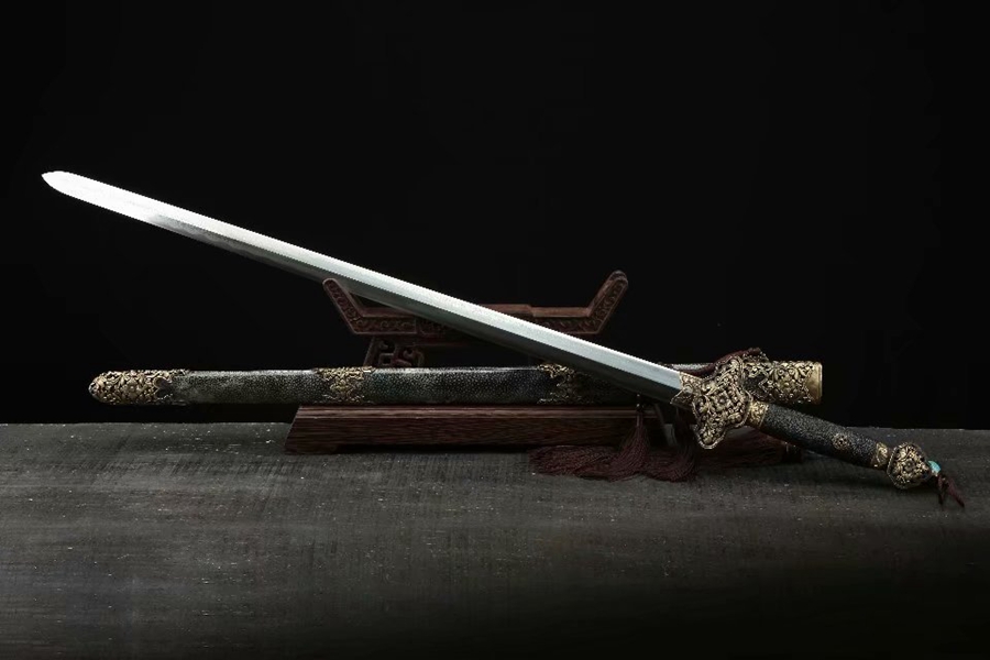 三色铜“青龙刀盘”武士刀（黑檀
