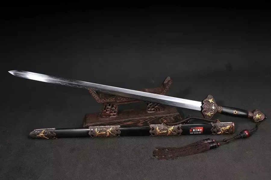 三色铜“青龙刀盘”武士刀（黑檀