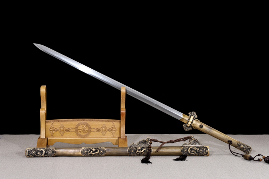 三色铜“青龙刀盘”武士刀（黑檀