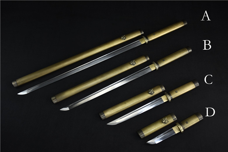 三色铜“青龙刀盘”武士刀（黑檀