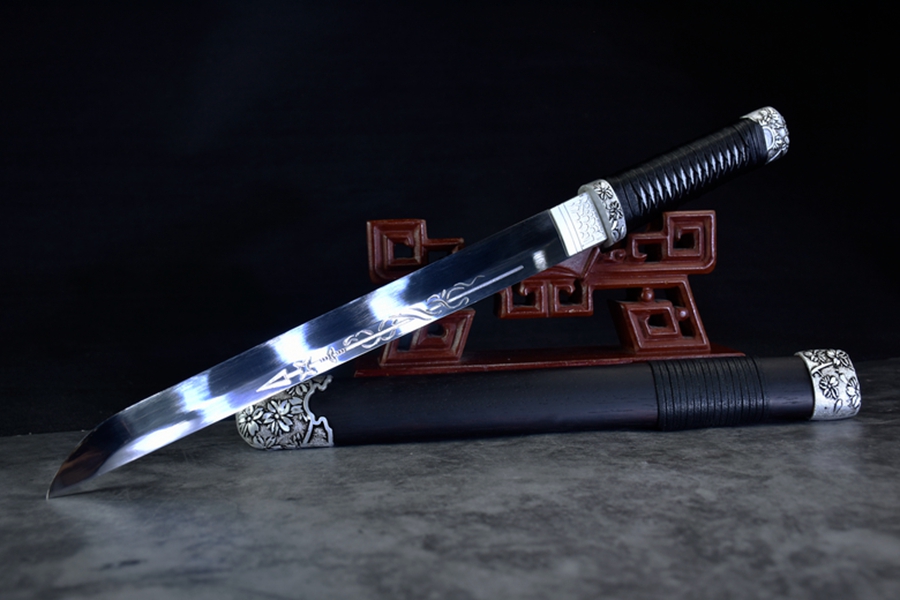 三色铜“青龙刀盘”武士刀（黑檀