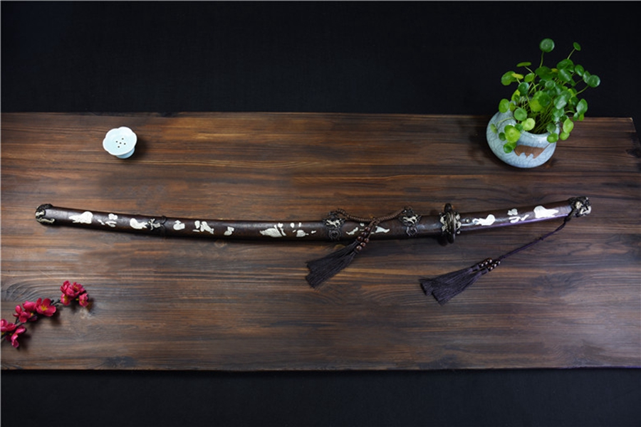 三色铜“青龙刀盘”武士刀（黑檀