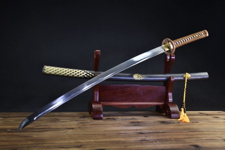 三色铜“青龙刀盘”武士刀（黑檀
