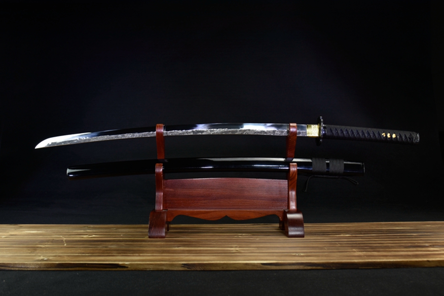 三色铜“青龙刀盘”武士刀（黑檀