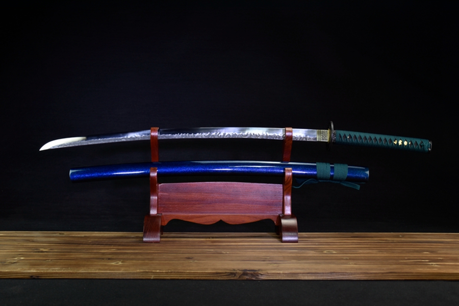三色铜“青龙刀盘”武士刀（黑檀