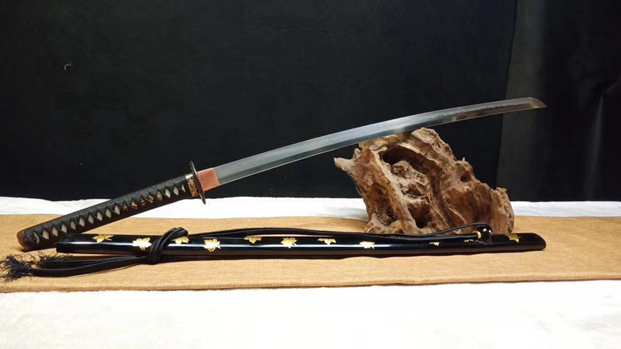 三色铜“青龙刀盘”武士刀（黑檀