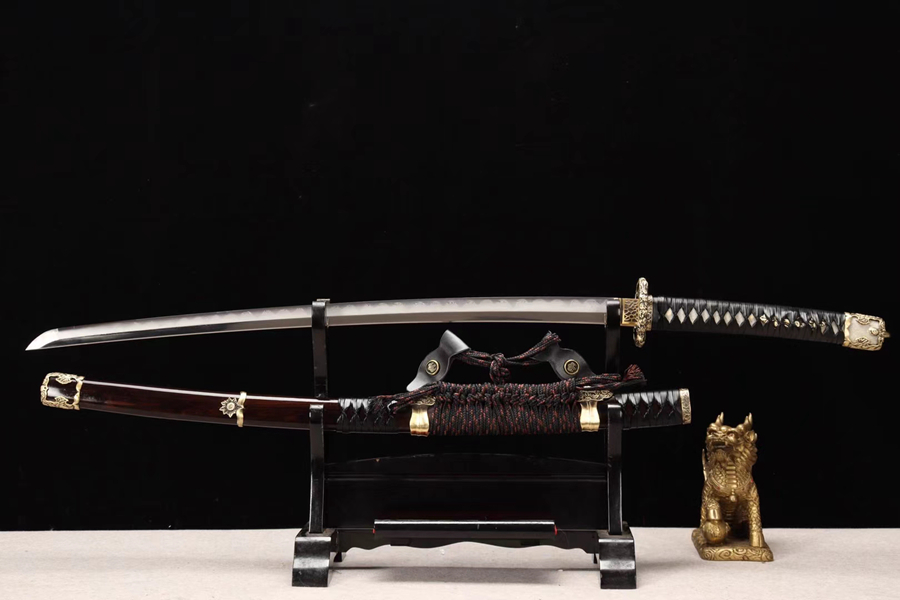 三色铜“青龙刀盘”武士刀（黑檀