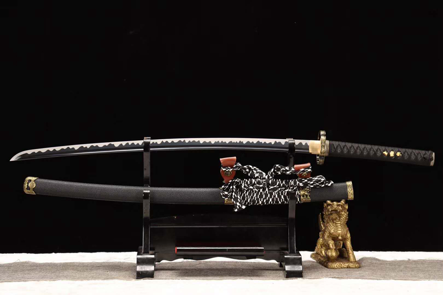 三色铜“青龙刀盘”武士刀（黑檀