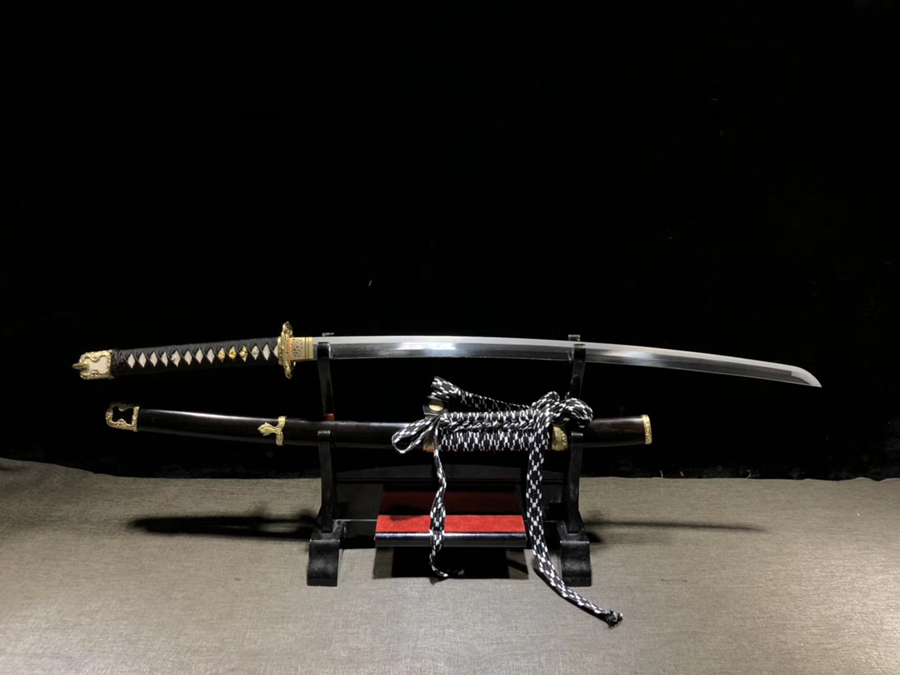 三色铜“青龙刀盘”武士刀（黑檀