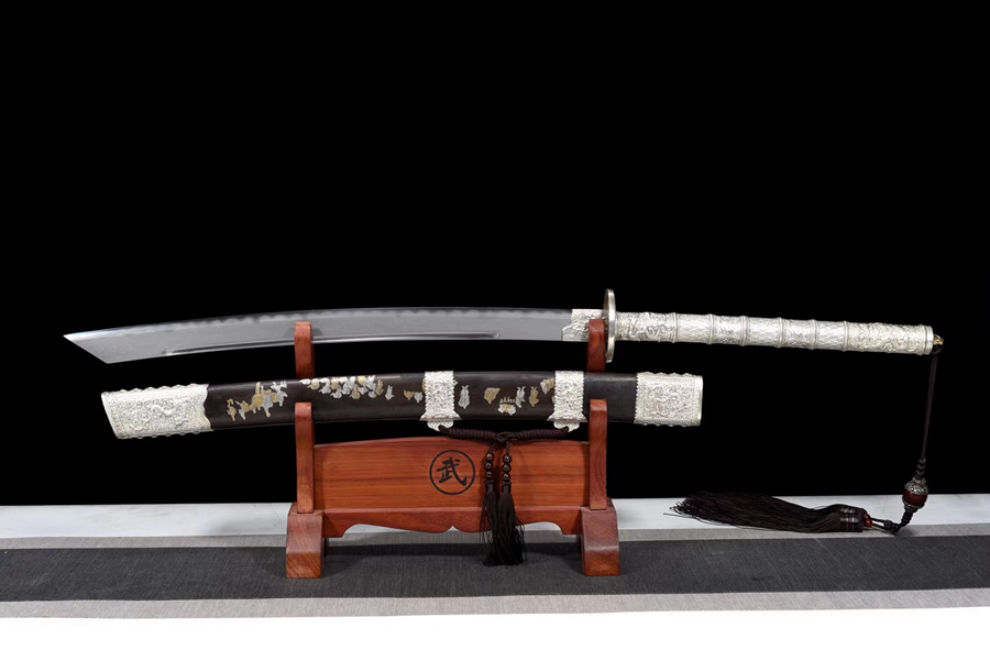 三色铜“青龙刀盘”武士刀（黑檀
