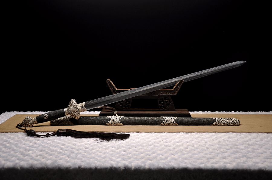 三色铜“青龙刀盘”武士刀（黑檀