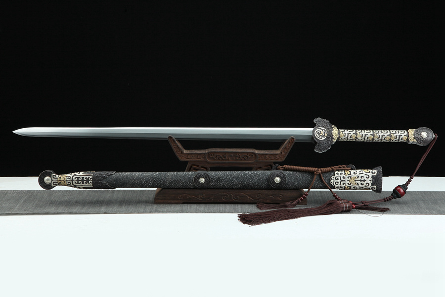 三色铜“青龙刀盘”武士刀（黑檀