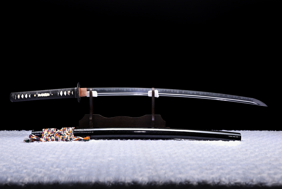 三色铜“青龙刀盘”武士刀（黑檀