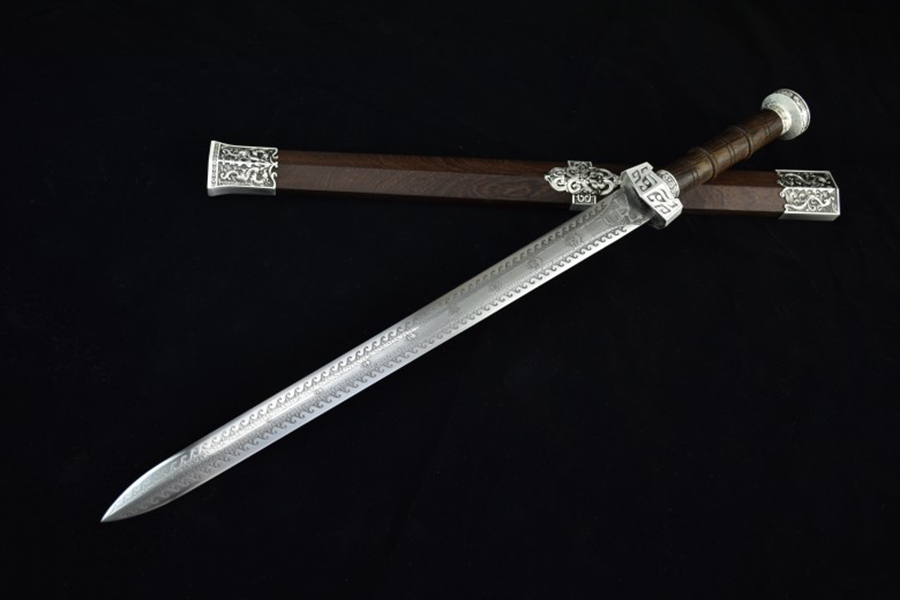 三色铜“青龙刀盘”武士刀（黑檀