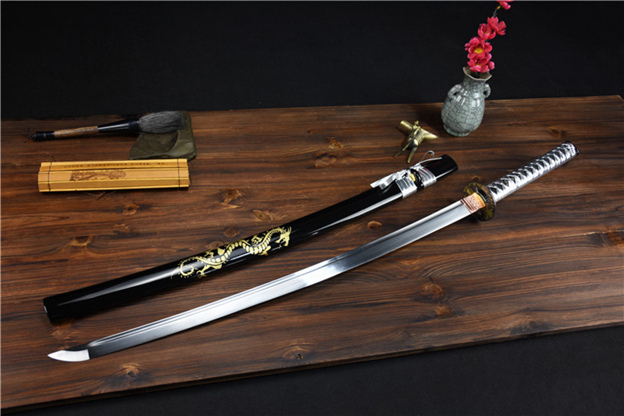 三色铜“青龙刀盘”武士刀（黑檀
