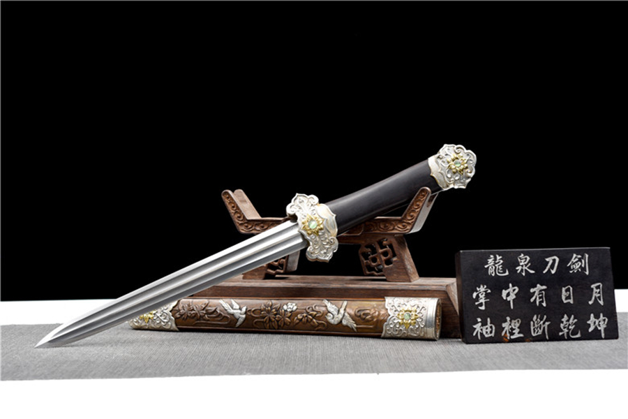 三色铜“青龙刀盘”武士刀（黑檀