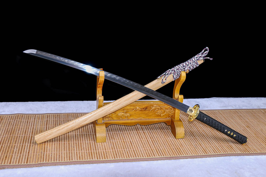 三色铜“青龙刀盘”武士刀（黑檀