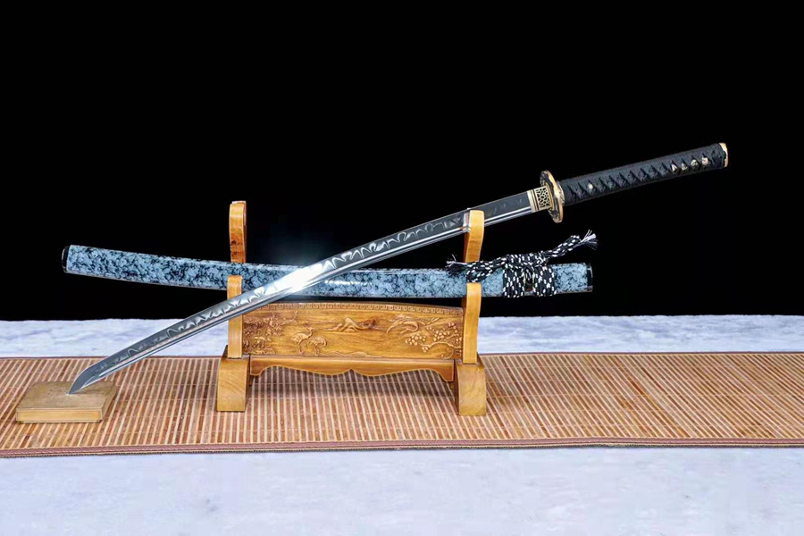 三色铜“青龙刀盘”武士刀（黑檀