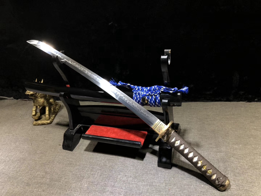 三色铜“青龙刀盘”武士刀（黑檀