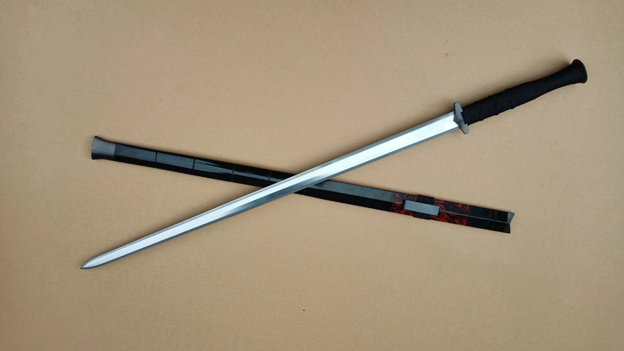 三色铜“青龙刀盘”武士刀（黑檀