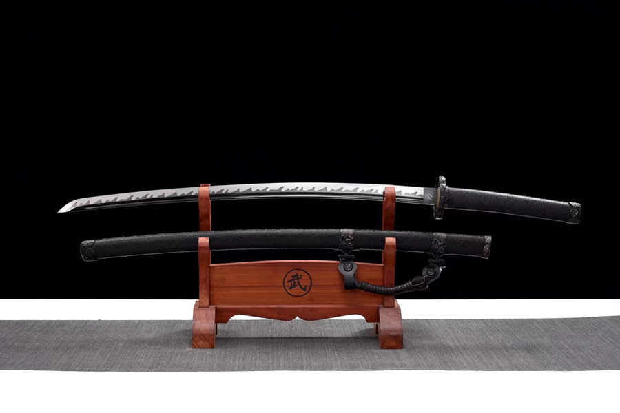 三色铜“青龙刀盘”武士刀（黑檀