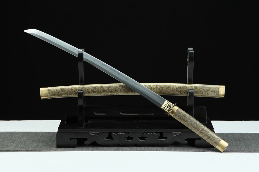 三色铜“青龙刀盘”武士刀（黑檀