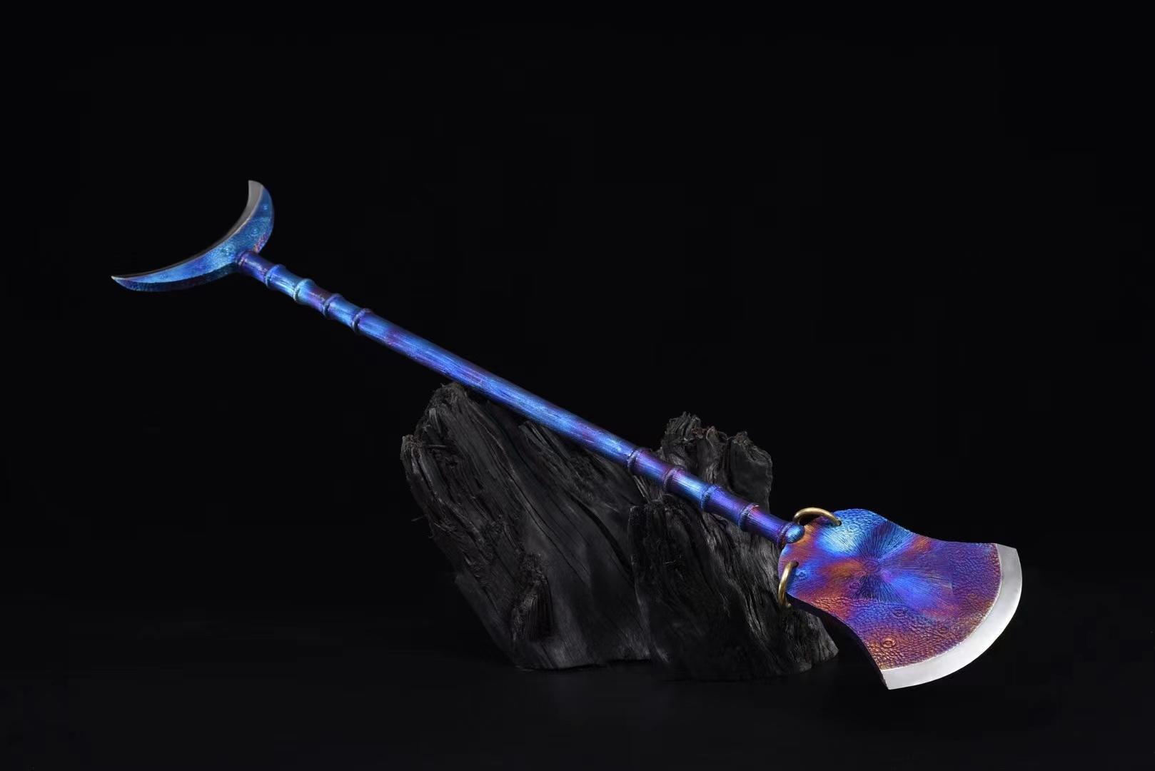 三色铜“青龙刀盘”武士刀（黑檀