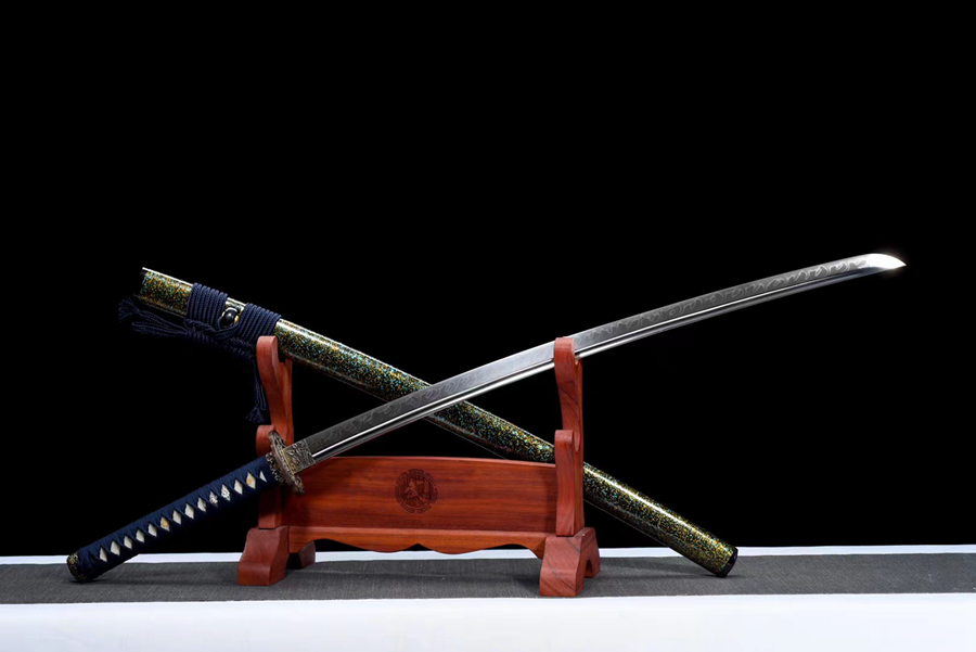 三色铜“青龙刀盘”武士刀（黑檀