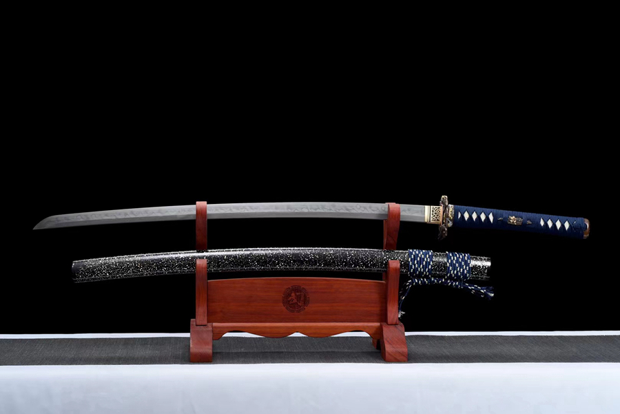 三色铜“青龙刀盘”武士刀（黑檀