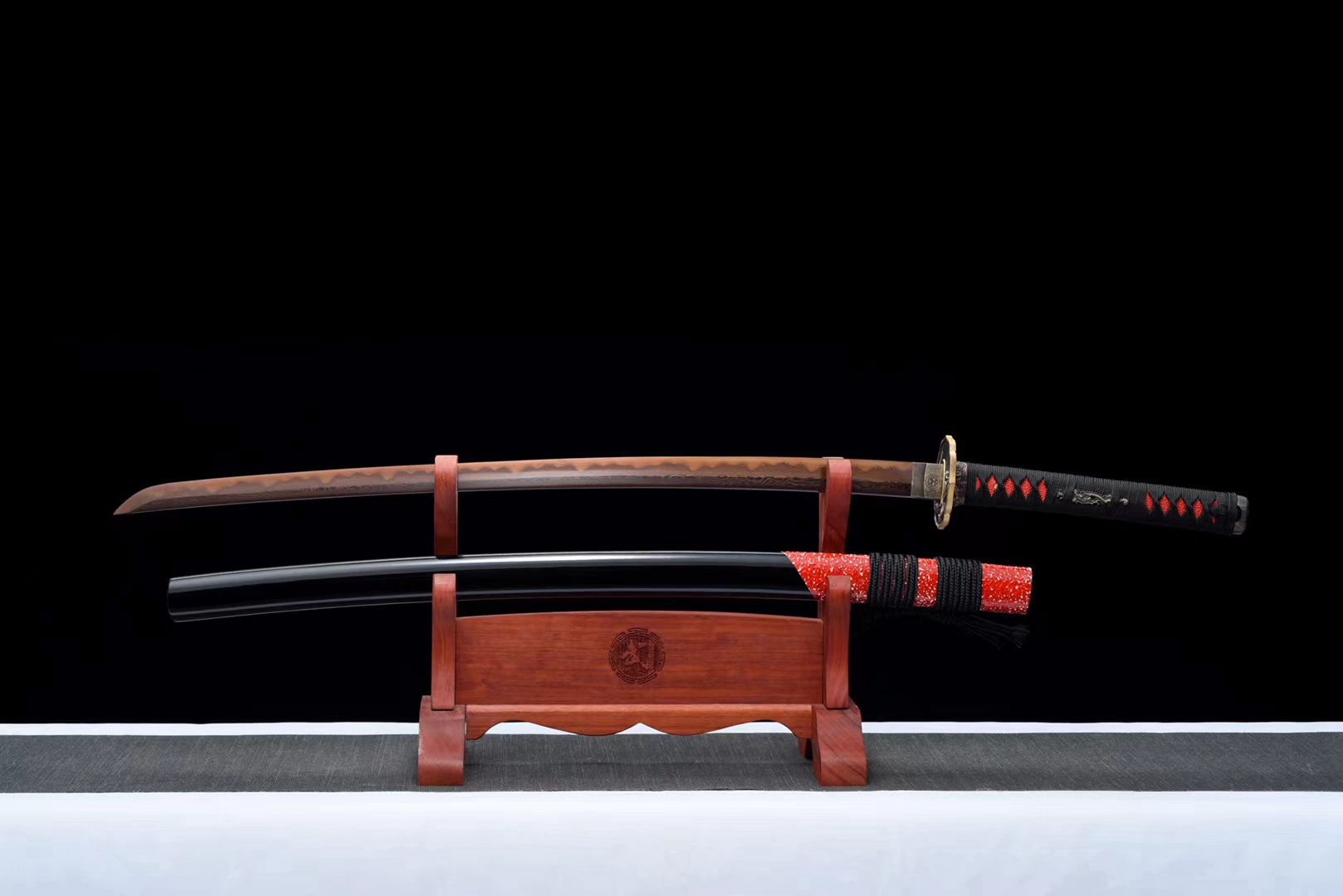 三色铜“青龙刀盘”武士刀（黑檀