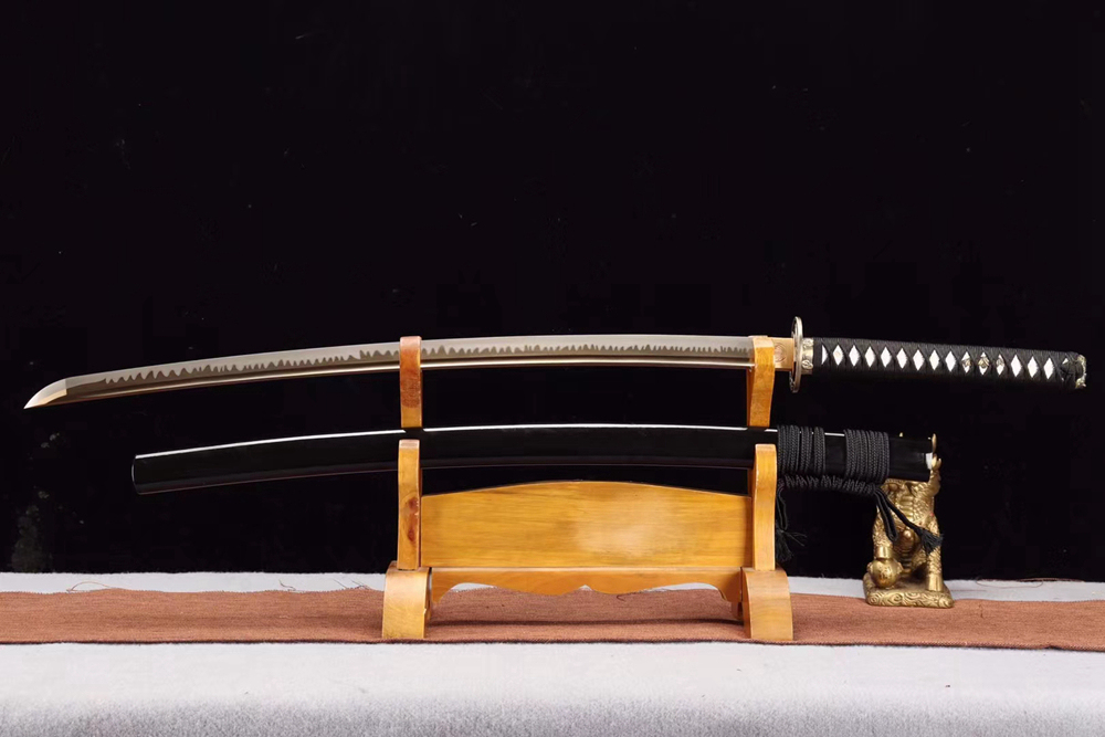 三色铜“青龙刀盘”武士刀（黑檀