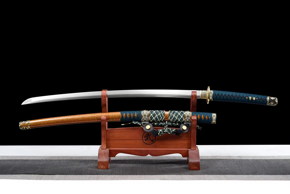 三色铜“青龙刀盘”武士刀（黑檀