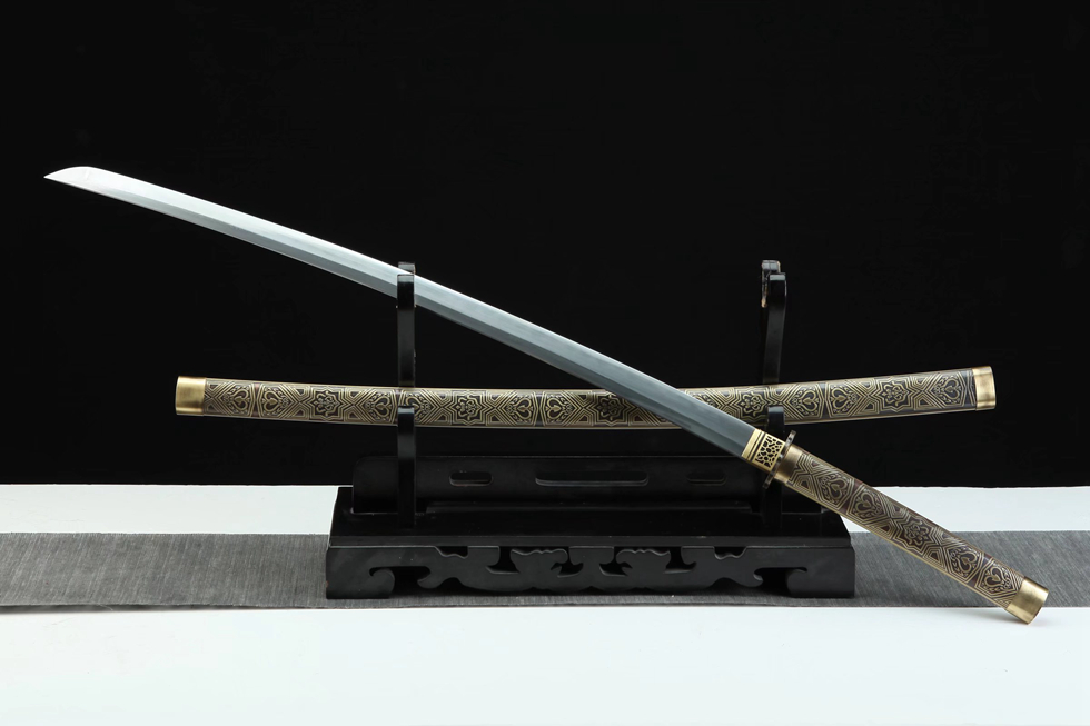 三色铜“青龙刀盘”武士刀（黑檀
