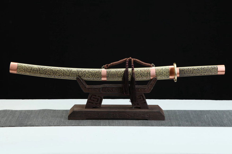 三色铜“青龙刀盘”武士刀（黑檀