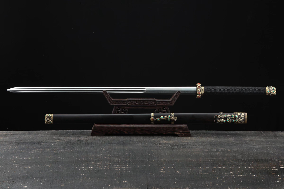 三色铜“青龙刀盘”武士刀（黑檀