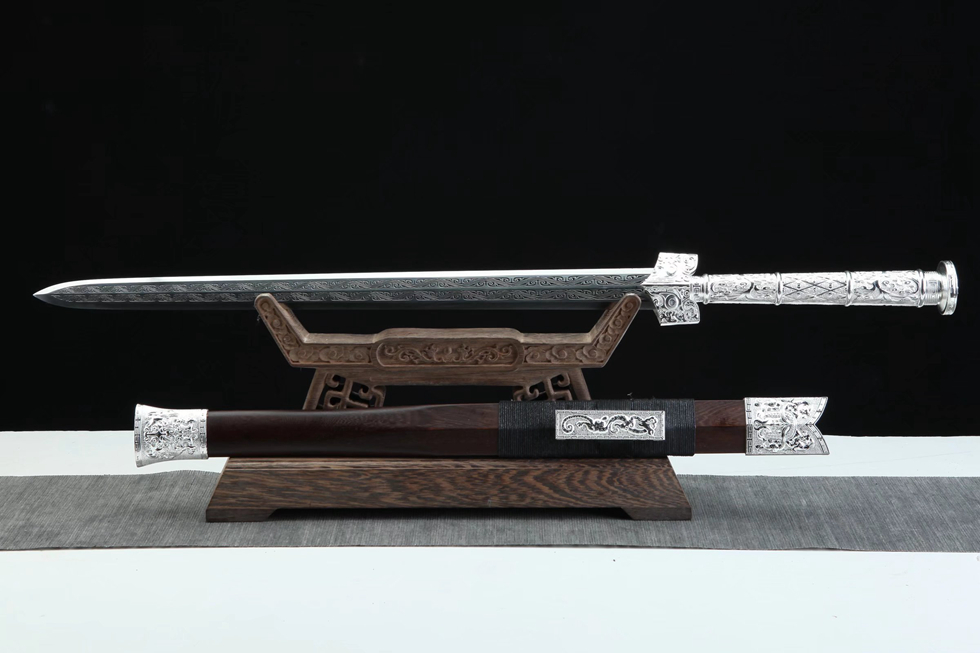三色铜“青龙刀盘”武士刀（黑檀