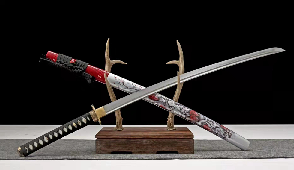 三色铜“青龙刀盘”武士刀（黑檀