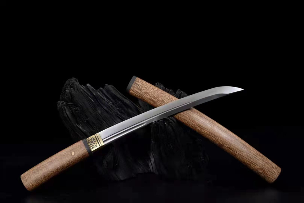三色铜“青龙刀盘”武士刀（黑檀