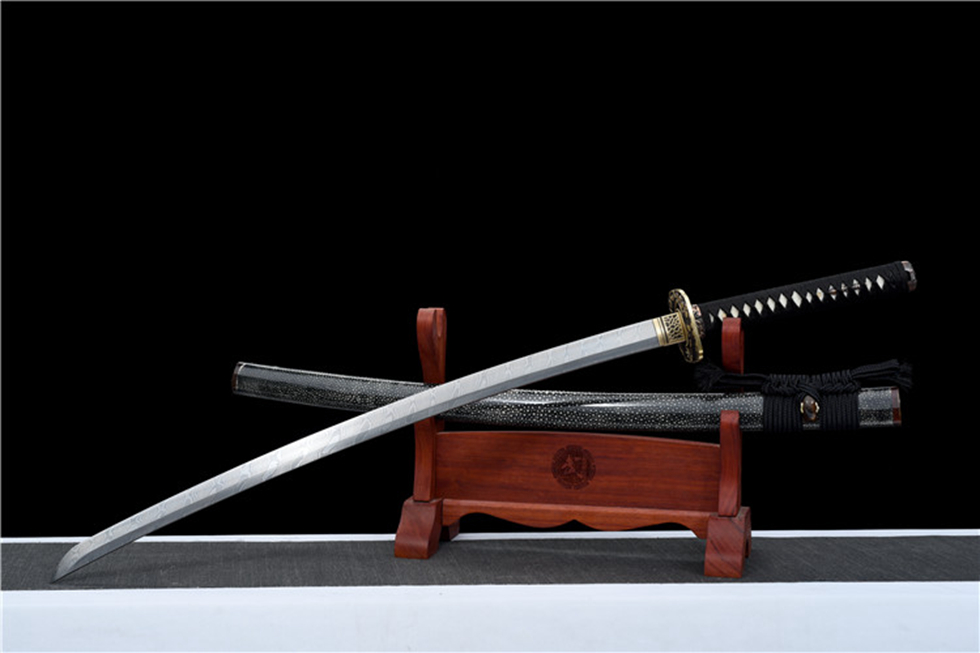 三色铜“青龙刀盘”武士刀（黑檀