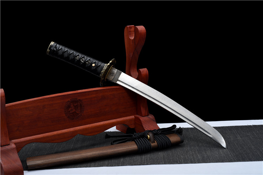 三色铜“青龙刀盘”武士刀（黑檀