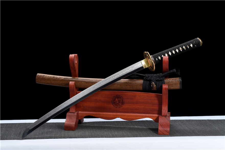 三色铜“青龙刀盘”武士刀（黑檀