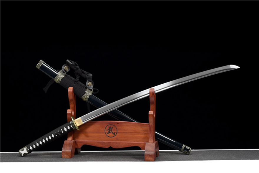 三色铜“青龙刀盘”武士刀（黑檀