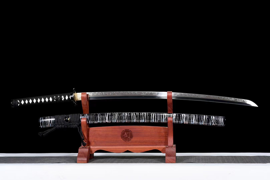 三色铜“青龙刀盘”武士刀（黑檀
