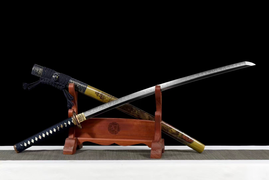 三色铜“青龙刀盘”武士刀（黑檀