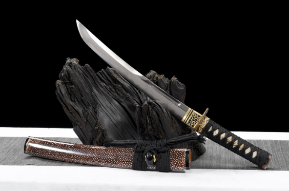 三色铜“青龙刀盘”武士刀（黑檀